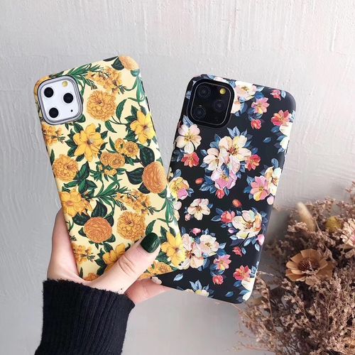 Oil painting flower story small yellow flower luminous mobile phone case