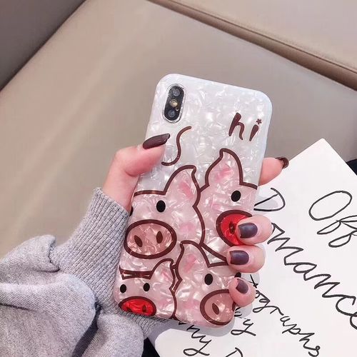 A group of pigs hi shells phone case