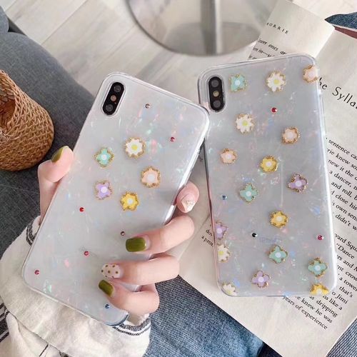 Five small flowers many small flowers shells mobile phone case