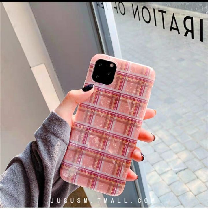 Is there any good or beautiful phone case for iPhone x?