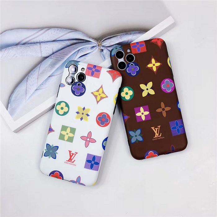 Frosted Louis Vuitton 7 / 7 plus / x / xr / xs max / 11 / 11 pro / 11 pro max case